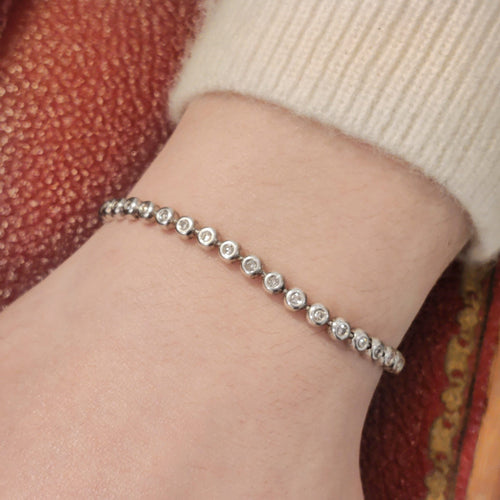 Bracelet Bracelet en or blanc et diamants 58 Facettes 16001