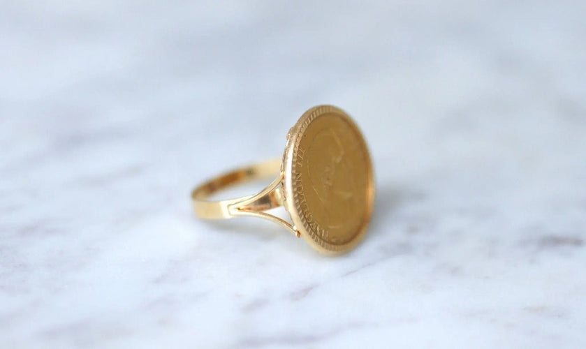 Bague 54 Bague or pièce Napoléon 10 Francs 58 Facettes