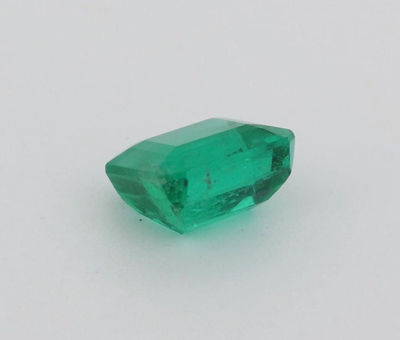 Gemstone Emeraude 1.55cts du Brésil 58 Facettes 182