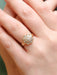 Bague 54 Bague vintage fleur en or et diamants baguette 58 Facettes J140