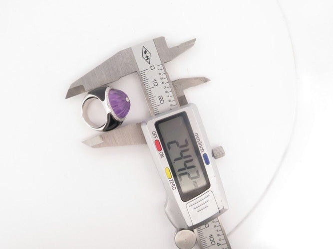 Bague 48 bague dome pierre amethyste en or blanc 18k 13gr t48 sertie de 50 diamants 58 Facettes 253465