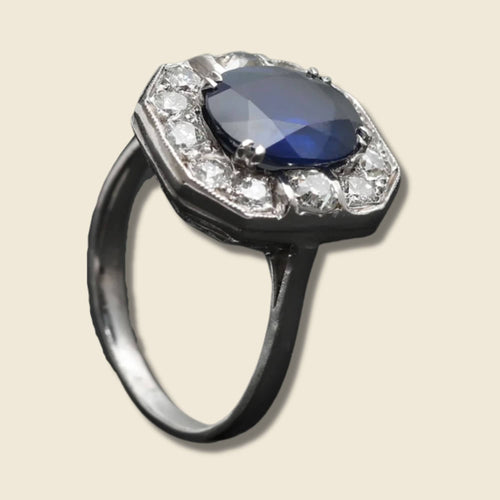 Bague Bague Marguerite or gris, saphir et diamants "Lady Di" 58 Facettes 2429