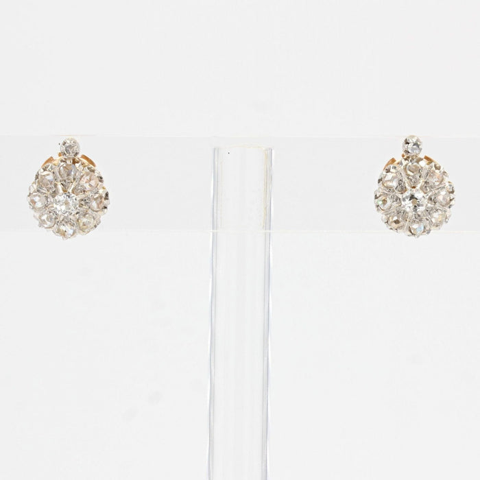 Boucles d'oreilles Boucles d'oreilles anciennes marguerites de diamants 58 Facettes 22-025