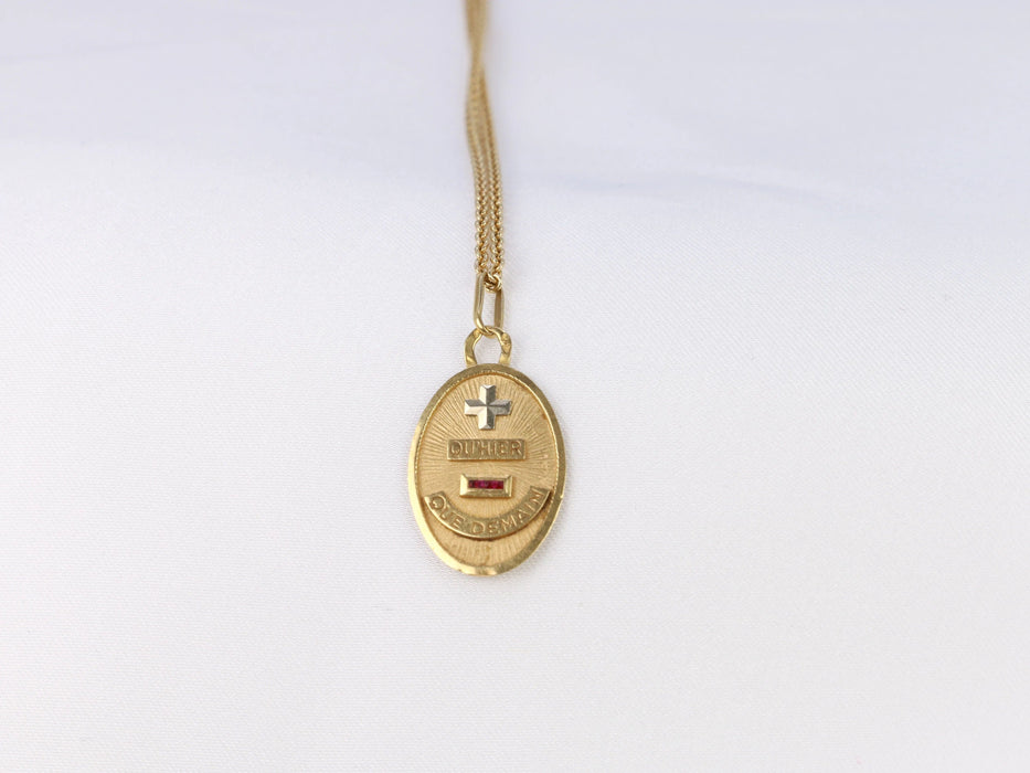 Pendentif Médaille Amour ovale Plus qu’hier moins que demain, Augis 58 Facettes 529