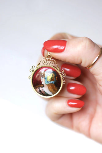 Pendentif Pendentif vintage émail de Limoges en or jaune 58 Facettes