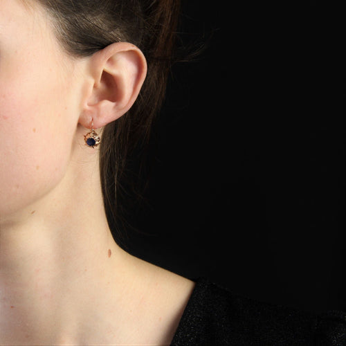 Boucles d'oreilles Boucles d'oreilles anciennes saphirs en dormeuses 58 Facettes 23-061
