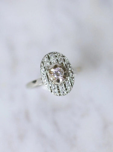 Bague Bague de fiançailles ovale Art Deco platine or blanc et diamants 58 Facettes