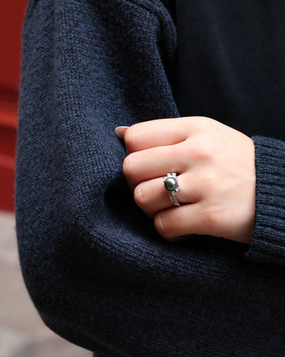 Bague Bague vintage or blanc et perle de tahiti 58 Facettes 704