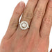 Bague 52 Bague marguerite en or blanc et diamants. 58 Facettes 31236