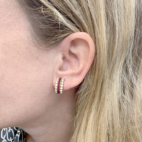 Boucles d'oreilles Boucles d'oreilles Fred, or jaune, diamants et rubis. 58 Facettes 33417