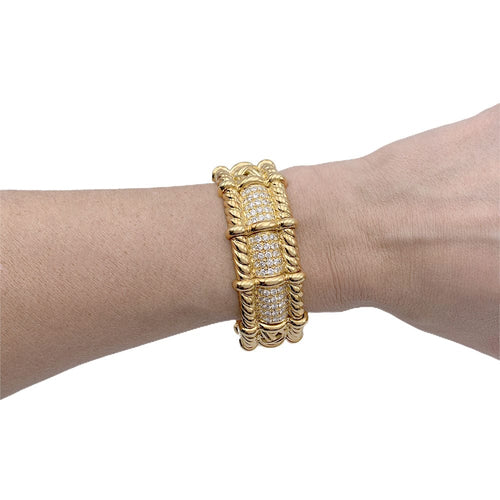 Bracelet Bracelet vintage, or jaune et diamants. 58 Facettes 32460