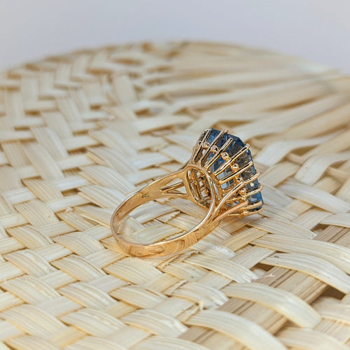 Bague Bague en or jaune et spinelle 58 Facettes 16864