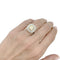 Bague 55 Bague en or blanc à entourage, centre diamant jaune 2,01 carats. 58 Facettes 31972