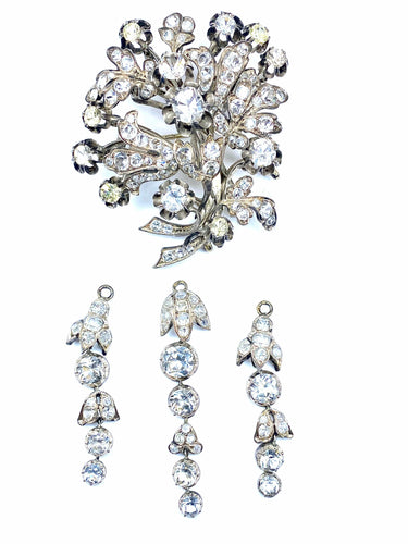 Broche Broche à pampilles détachables argent et pierres blanches 58 Facettes AB281