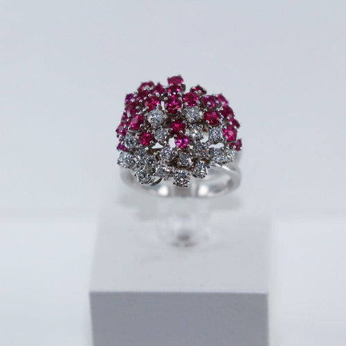 Bague Bague jupe rubis et diamants 58 Facettes