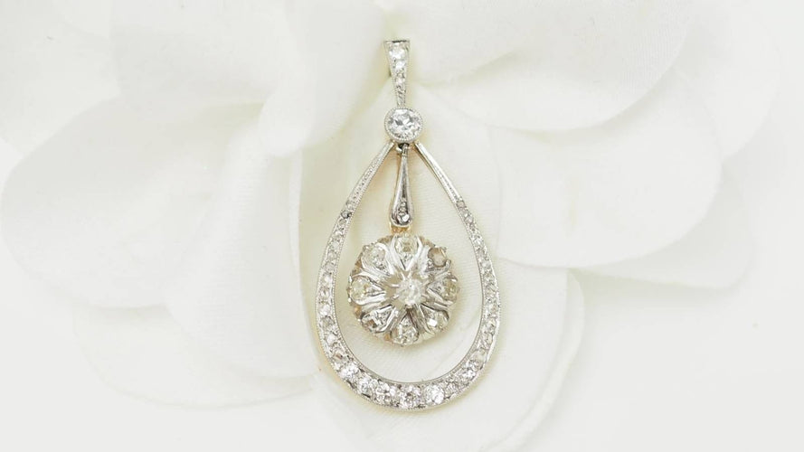 Collier Collier ancien en or et platine, diamants 58 Facettes 32561