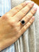 Bague 54 Bague or blanc onyx diamants 58 Facettes