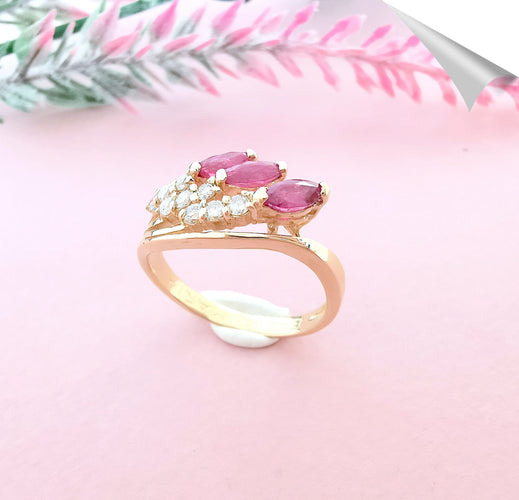 Bague Bague Rubis navettes Diamants 58 Facettes AA 1569