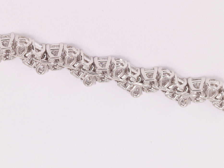 Bracelet Bracelet Vague Diamants tailles émeraude et poire 58 Facettes 3335