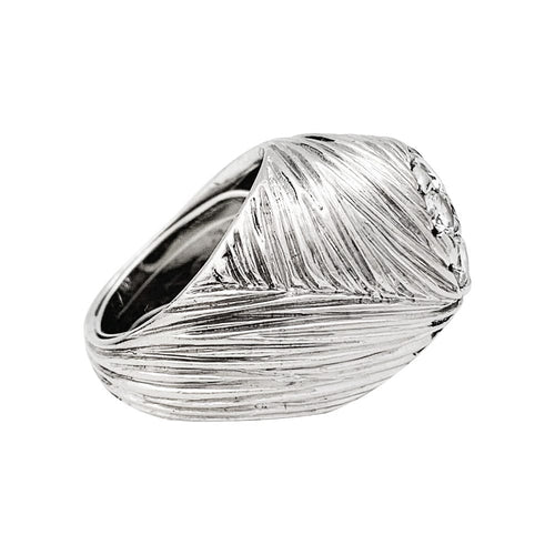 Bague 46 Bague dôme en or, platine et diamants. 58 Facettes 30943