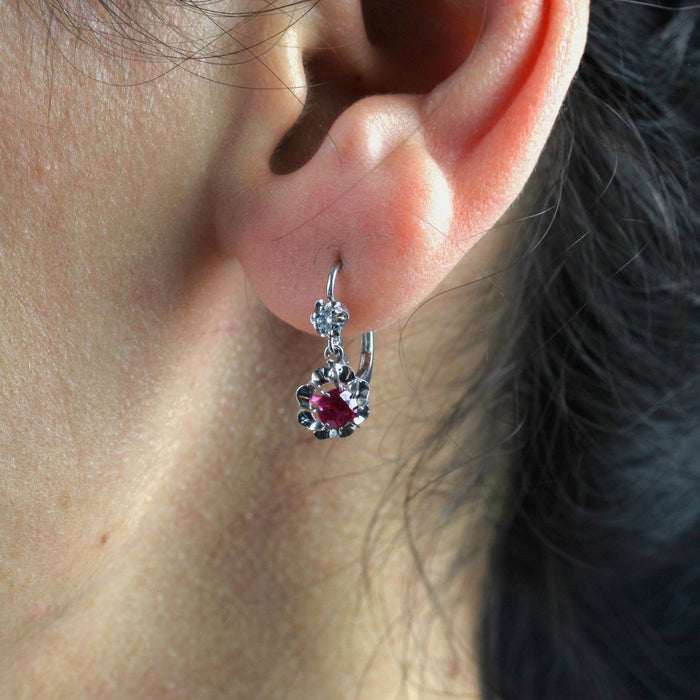 Boucles d'oreilles Boucles d'oreilles rubis diamants dormeuses 58 Facettes 23-285
