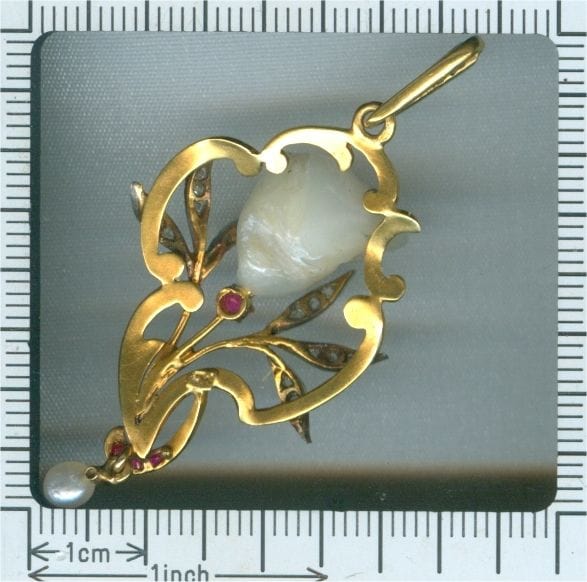 Pendentif Pendentif perle, diamants, rubis 58 Facettes 19063-0047