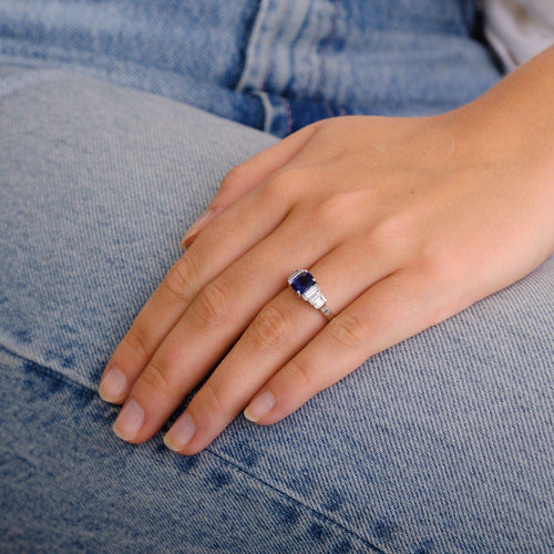 Bague 52.5 Bague Saphir coussin 1.49ct et Diamants 58 Facettes