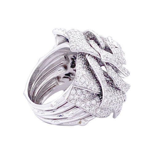 Bague 58 Bague "Rose" or blanc, diamants. 58 Facettes 33377