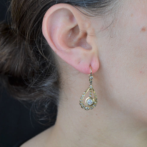 Boucles d'oreilles Pendants d'oreilles anciens or jaune diamants 58 Facettes 22-056