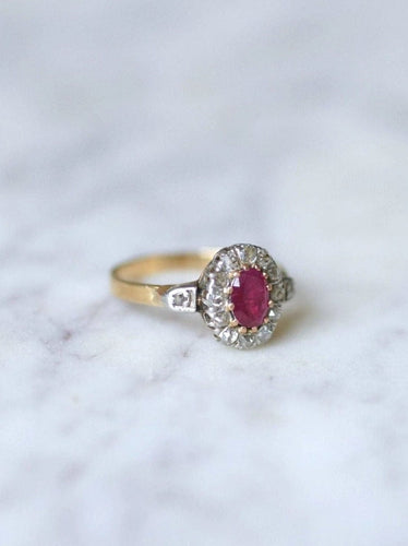 Bague de fiançailles rubis entourage diamants 58 Facettes