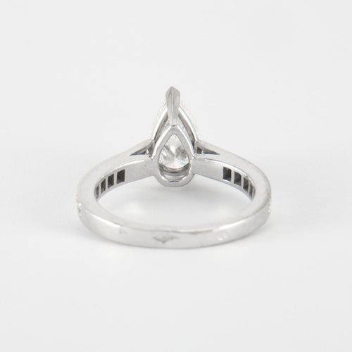 Bague 52 Bague en Or Blanc & diamants 58 Facettes