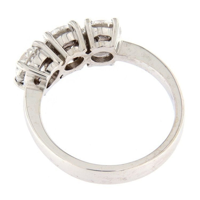 Bague Bague trilogie en or blanc avec diamants 2,10 ct D/SI2 58 Facettes G3264