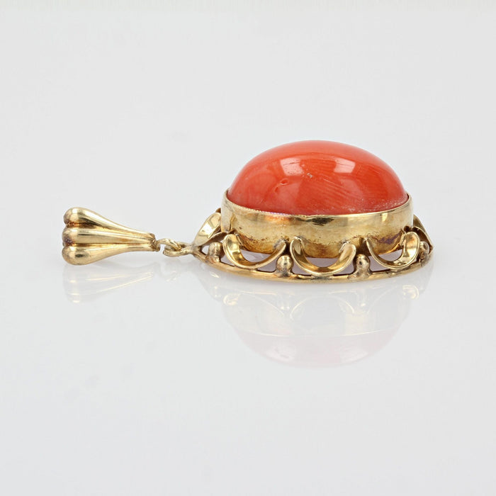 Collier Pendentif or jaune et corail cabochon 58 Facettes 19-090A