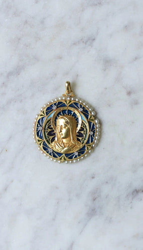 Pendentif Médaille Vierge Marie émail plique à jour perles diamants 58 Facettes