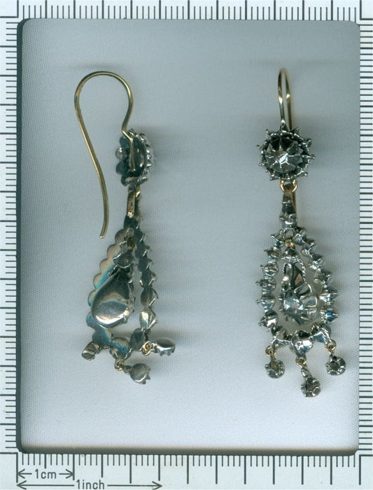 Boucles d'oreilles Boucles d'oreilles diamant pendantes 58 Facettes 18083-0234