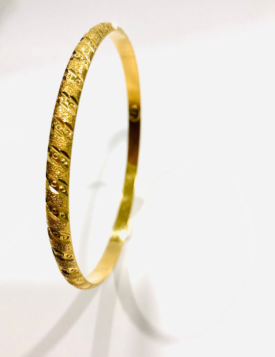 Bracelet Manchette Floral En Plaqué Or – Style Ciselé Et Jonc Vintage