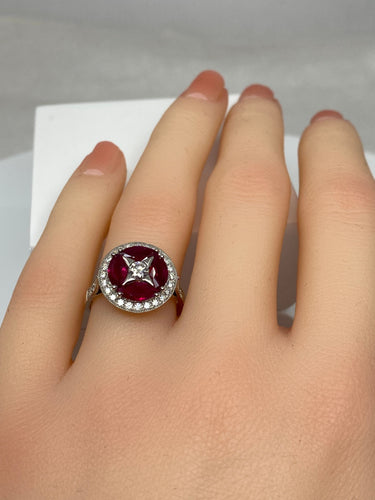 Bague Bague en Or jaune, Rubis navettes & diamants 58 Facettes