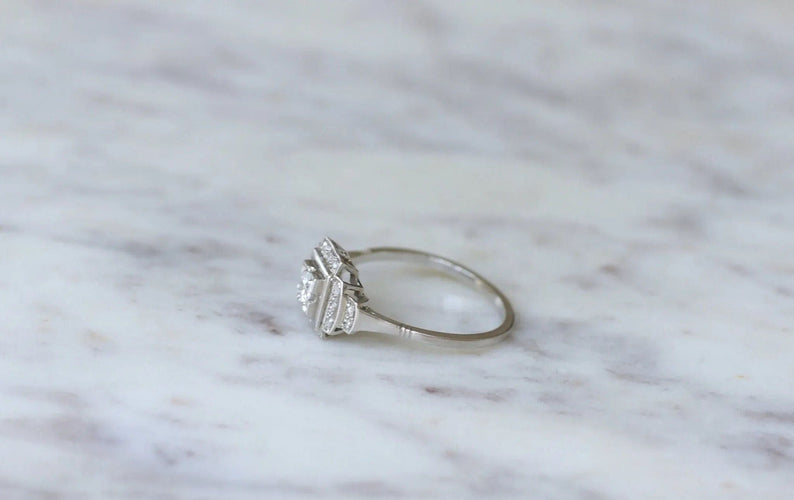 Bague Bague Art Déco Platine et Diamants 58 Facettes