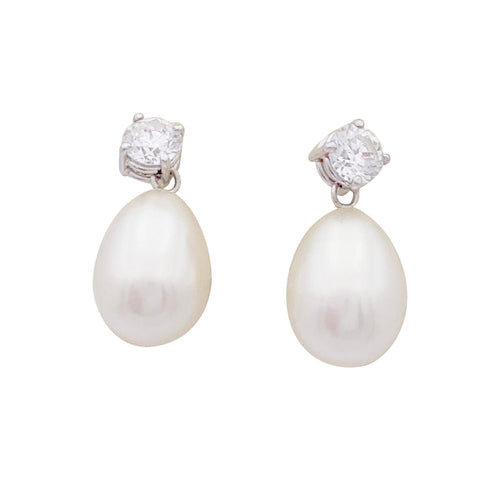 Boucles d'oreilles Boucles d'oreilles or blanc, diamants, perles. 58 Facettes 33522