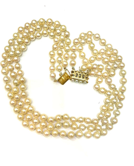 Collier Collier de perles 3 rangs avec fermoir en or 18 carats 58 Facettes