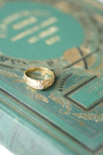 Bague Bague jonc or jaune et diamant 58 Facettes