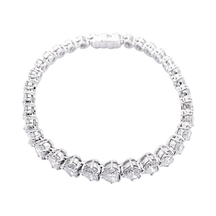Bracelet Bracelet Dubail Paris, diamants coeurs, platine. 58 Facettes 33141