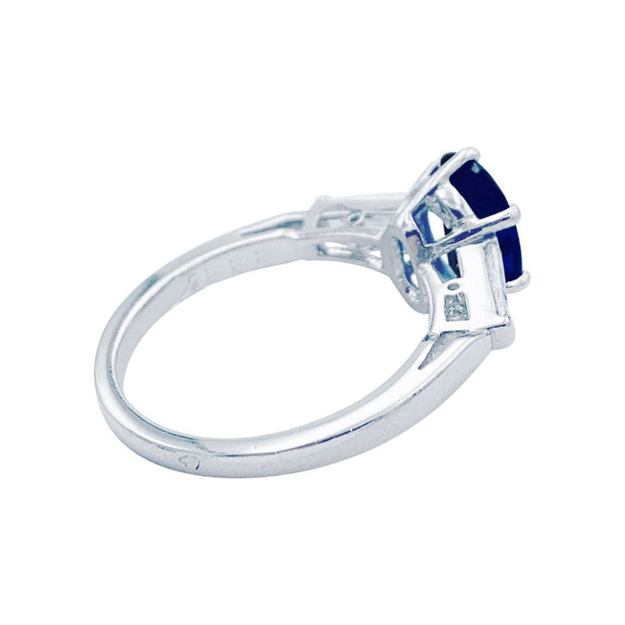 Bague 52 Bague saphir, platine et diamants. 58 Facettes 32357