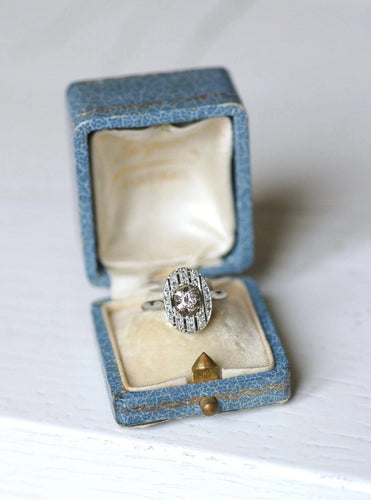 Bague Bague de fiançailles ovale Art Deco platine or blanc et diamants 58 Facettes
