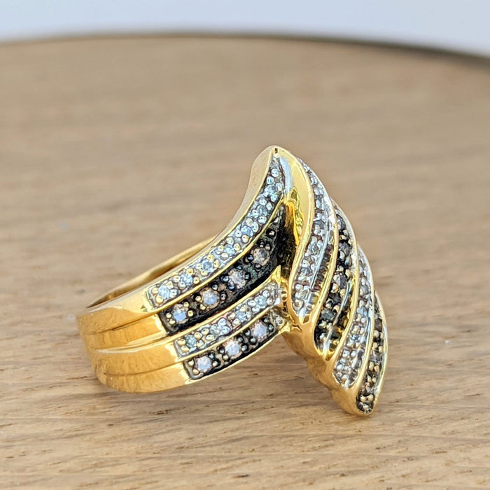 Bague Bague en or jaune et diamants 58 Facettes 15880