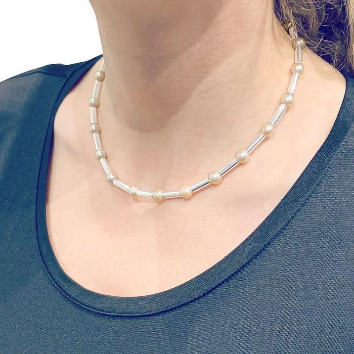 Collier Collier Poiray, Fuseau, or blanc, perles. 58 Facettes 32428