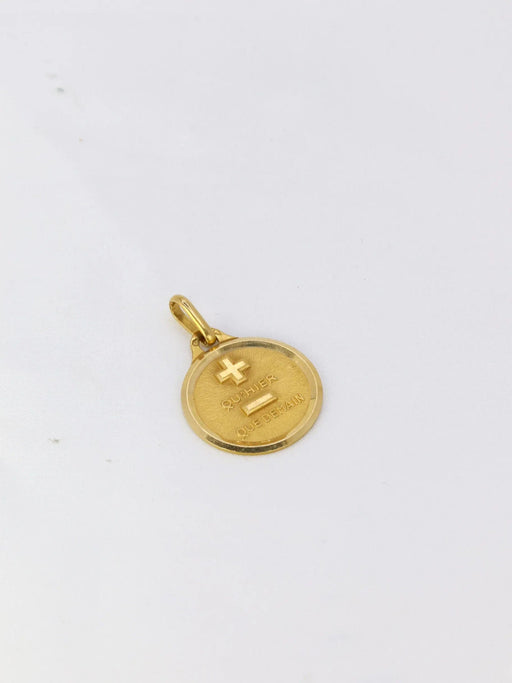 Pendentif AUGIS - Médaille L'originale en or Plus qu'hier, moins que demain 58 Facettes J234