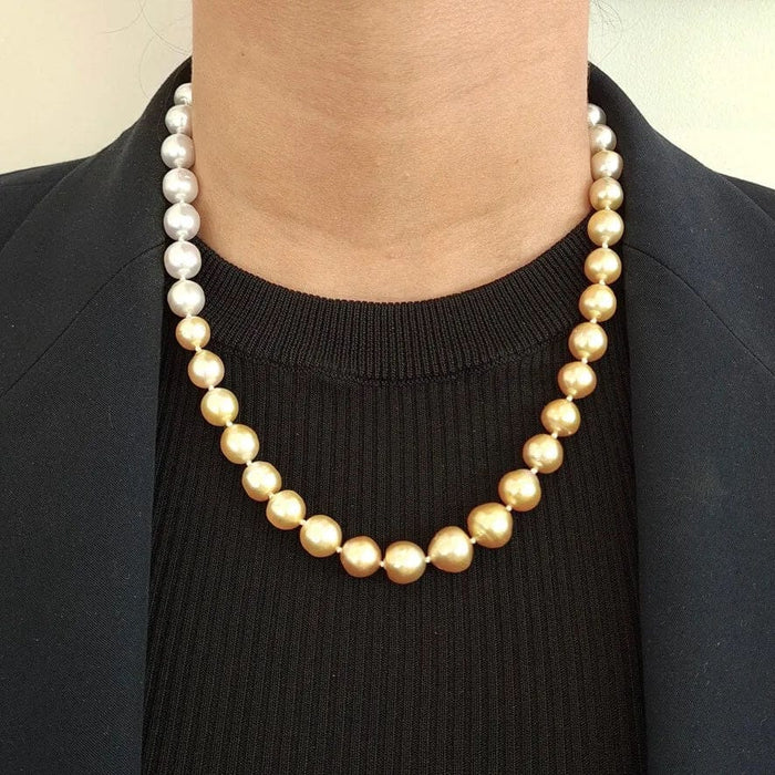 Collier Collier de perles dorées & blanches 58 Facettes