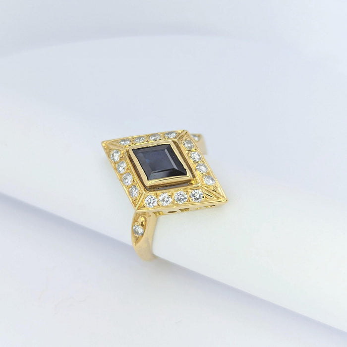 Bague Bague Losange or jaune diamants et saphir 58 Facettes 25587