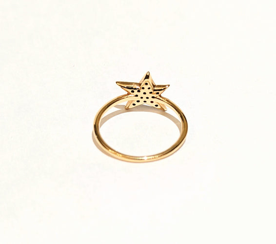 Bague DJULA Bague étoile en or et saphirs roses 58 Facettes